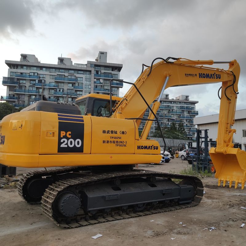 Использованный экскаватор Komatsu PC200-7 Вторая рука 20тонный средний тип скатерти