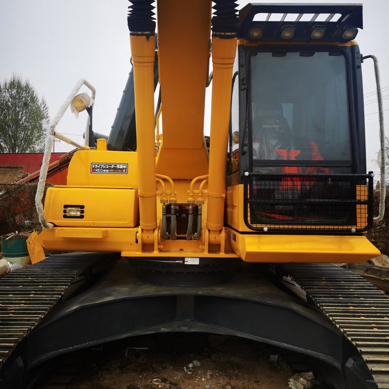 Подержанный экскаватор Komatsu PC240LC вторая рука 24 тонны Средний тип скальпель