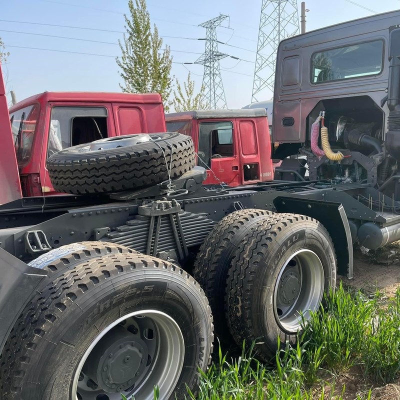 Высокоскоростной дизельный трактор 6х4 Sinotruk Howo 371hp 375hp ручной дизельный