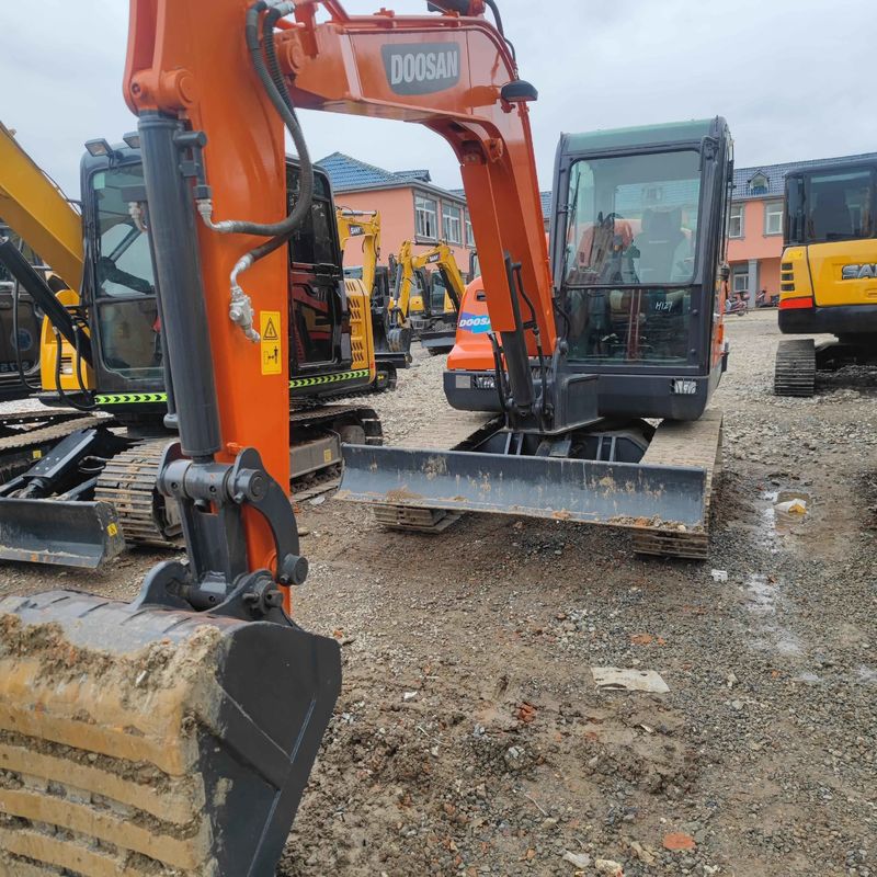 Использованный Doosan Digger DX60 вторая рука 6тонный мини-экскаватор малого типа