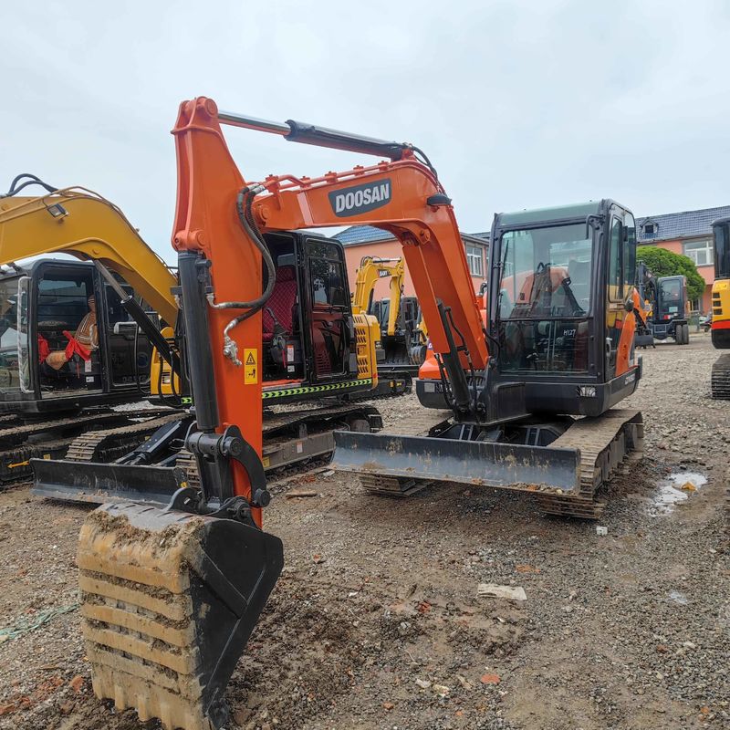 Использованный Doosan Digger DX60 вторая рука 6тонный мини-экскаватор малого типа