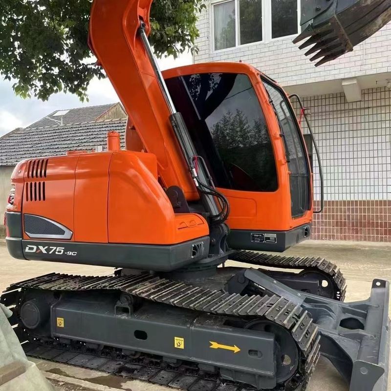 Подержанный Doosan Digger DX75 вторая рука 7,5 тонны Малый тип мини-краллер экскаватор