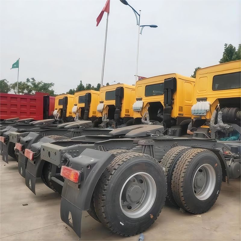 Буксируйте подержанный тракторный трейлер Howo Sinotruk 420 Hp 6x4 для транспортировки