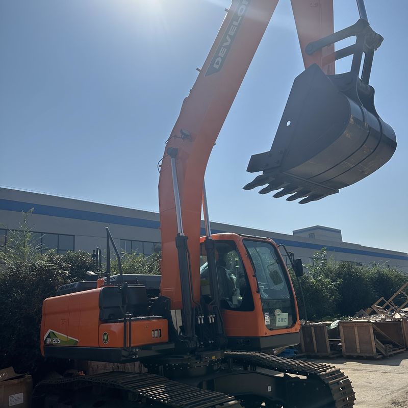 Подержанный экскаватор Doosan Digger DX205 в употреблении 21тонный экскаватор среднего типа