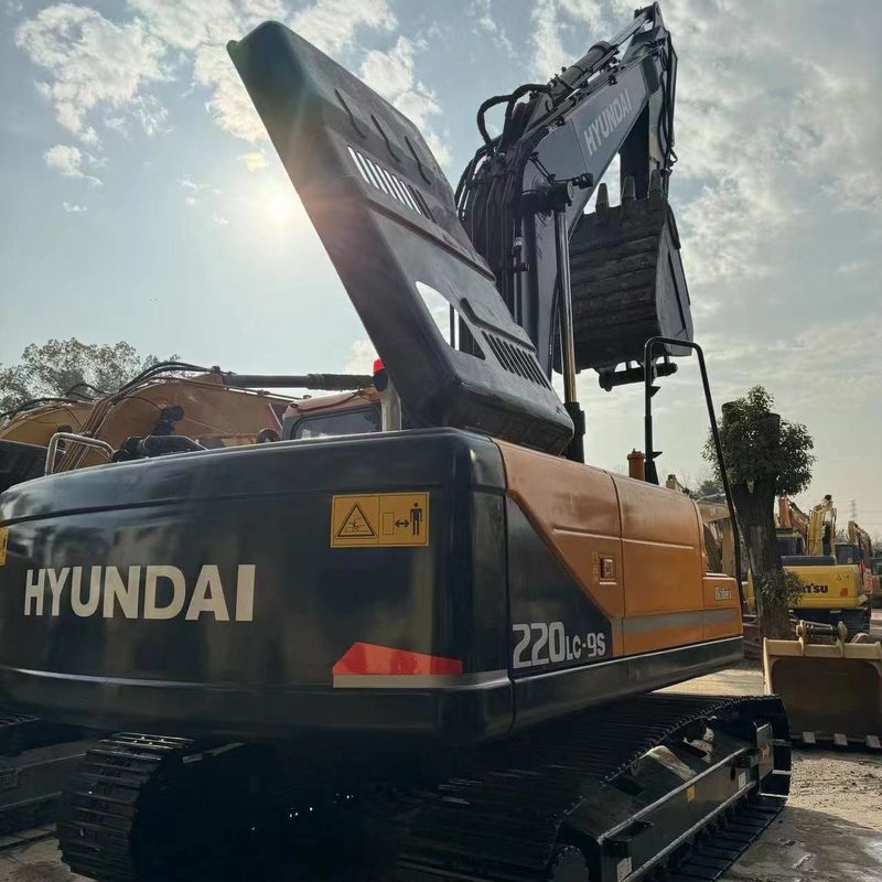 Подержанный экскаватор Hyundai R220-9S Использованный 22тонный средний тип копальщика