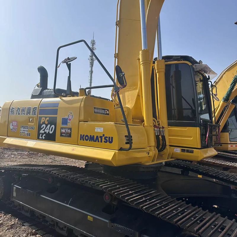Подержанный экскаватор Komatsu PC240-8 Использованный 24-тонный средний тип скатерти