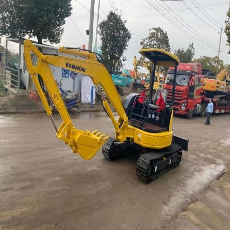 Подержанный экскаватор Komatsu PC35 Использованный 3,5 тонный мини-скрепочный экскаватор