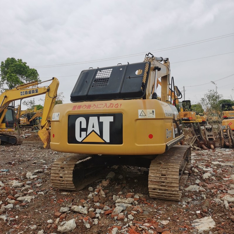 Старый экскаватор CAT 323DL Второй ручной экскаватор 23 тонны 110 кВт с 1,2 м3 ведро