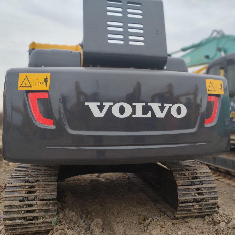 Оригинальный использованный экскаватор гидравлический VOL EC210B 20 тонн Crawler Digger 107kwn с 1,25m3 ведро