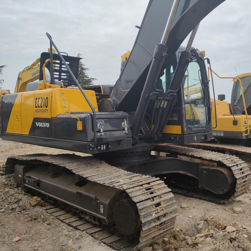 Оригинальный использованный экскаватор гидравлический VOL EC210B 20 тонн Crawler Digger 107kwn с 1,25m3 ведро