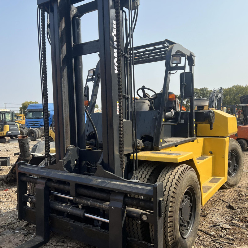 AC Drive Использованный вилочный погрузчик Komatsu FD150 15 тонн 122 кВт Максимальная высота подъема 3 м