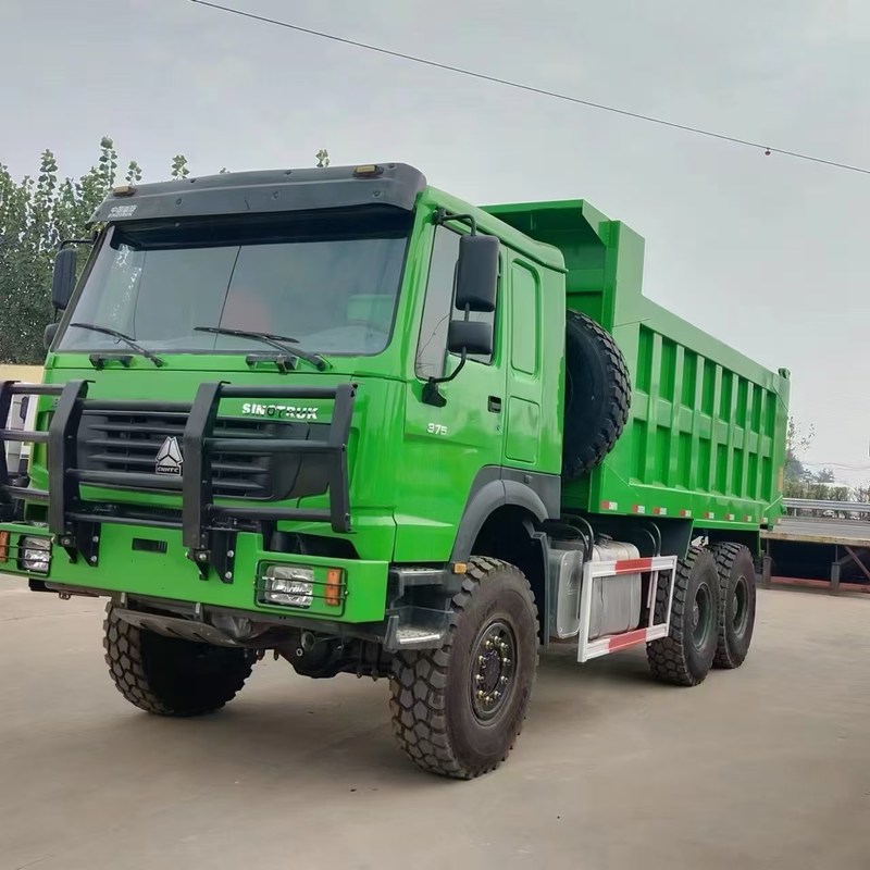 Подержанный грузовик Howo 371hp Sinotruk Howo 6x6 Tipper 6 Wheeler ручной дизельный