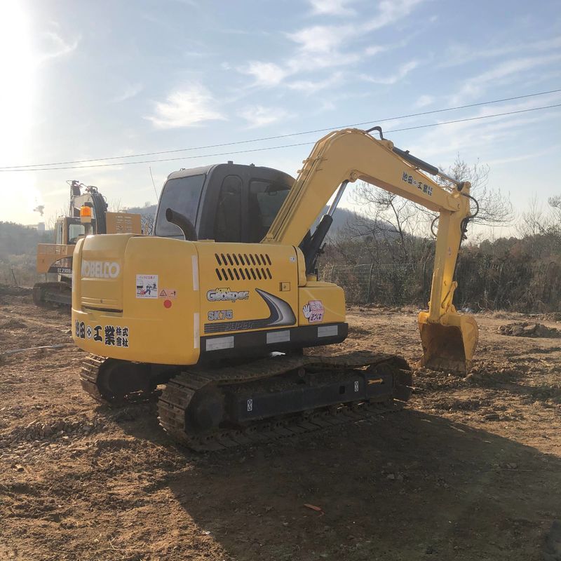 Использованный Kobelco Digger SK75 Подержанный мини экскаватор для мелкомасштабных работ
