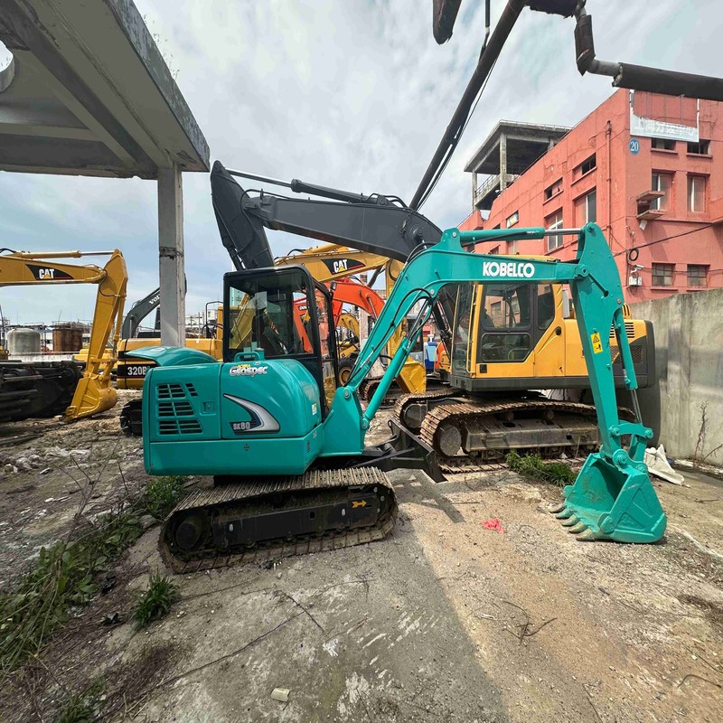 Используемый Kobelco Digger SK60 Подержанный 6-тонный мини-гусеничный экскаватор малого типа 35,5 кВт