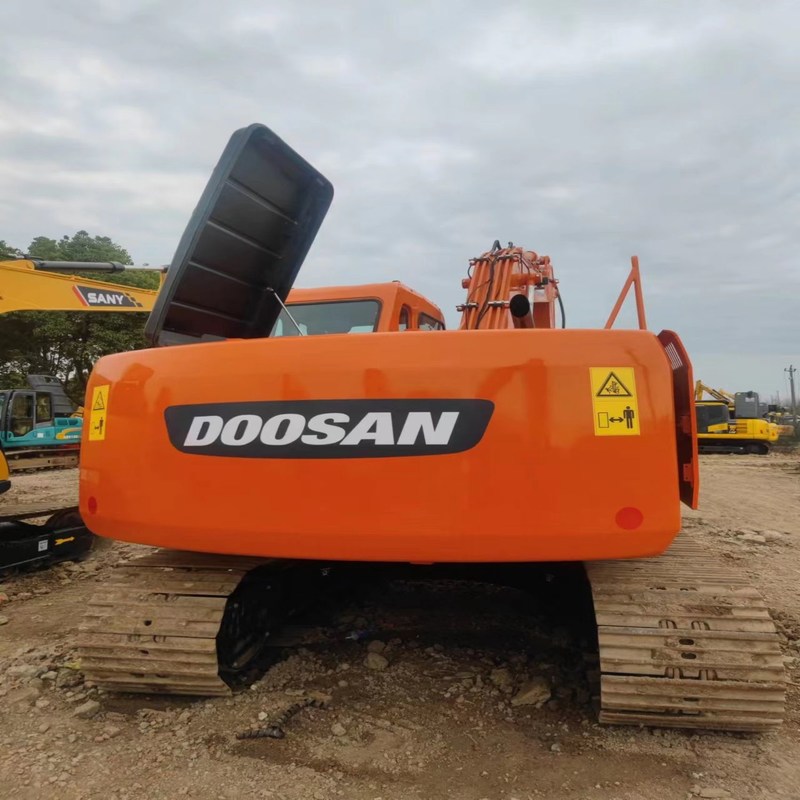 Подержанный Doosan Digger DX150LC вторая рука 15тонный средний тип скатерть экскаватор 74кВт