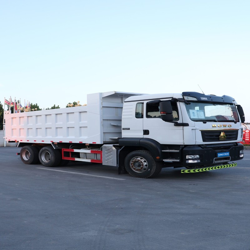 Подержанный мусоровоз Howo T5G Sinotruk Howo 6x4 Tipper 10 Wheeler 30м3 вместимостью