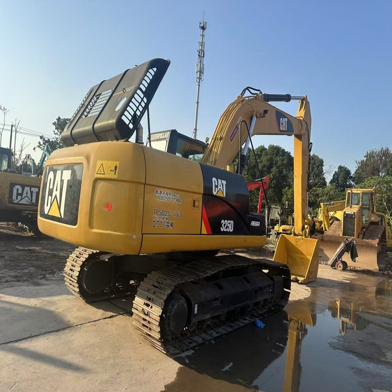25 тонн Экскаватор CAT 325D Crawler Digger 140kw с 1.4m3 ведро