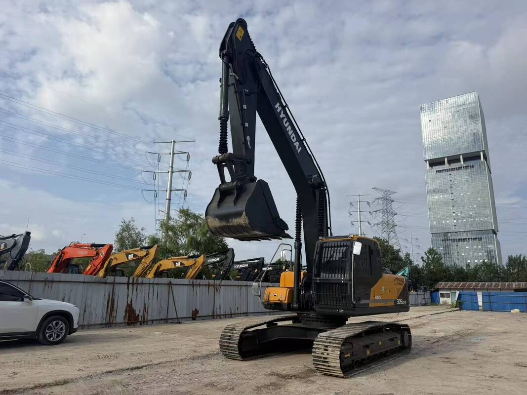 Подержанный Hyundai Digger R305LC-9T Подержанный 30.2тонный экскаватор 196кВт с 1.38м3 ведро